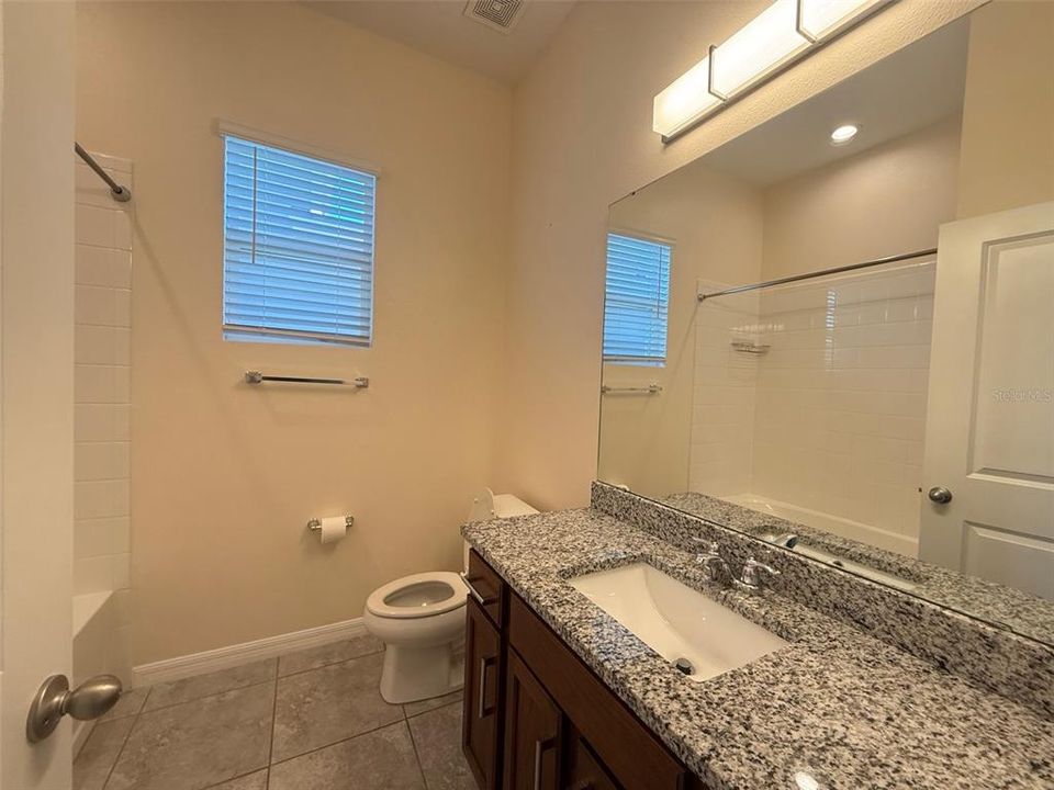 For Rent: $2,300 (3 beds, 2 baths, 2244 Square Feet)
