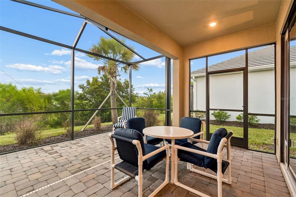 En Venta: $435,000 (2 camas, 2 baños, 1694 Pies cuadrados)