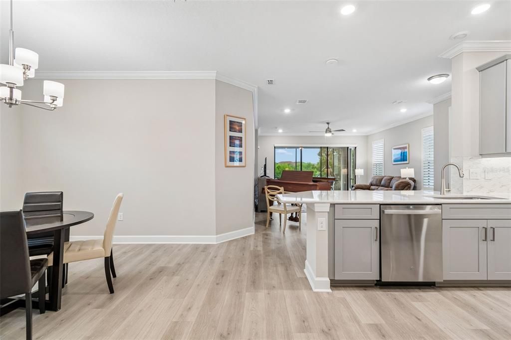 En Venta: $435,000 (2 camas, 2 baños, 1694 Pies cuadrados)