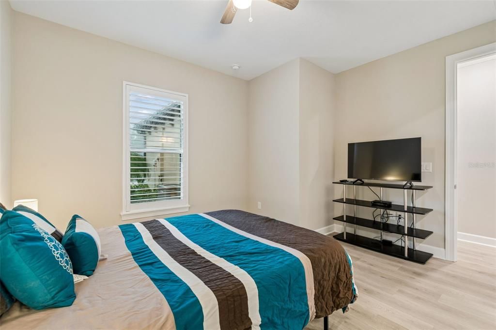 En Venta: $435,000 (2 camas, 2 baños, 1694 Pies cuadrados)