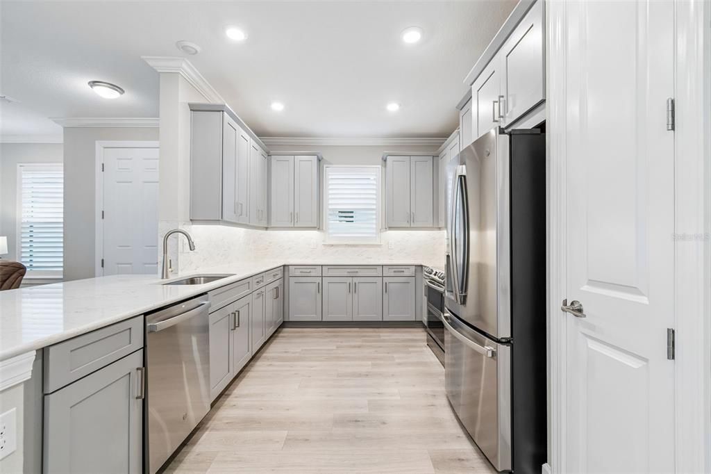 En Venta: $435,000 (2 camas, 2 baños, 1694 Pies cuadrados)