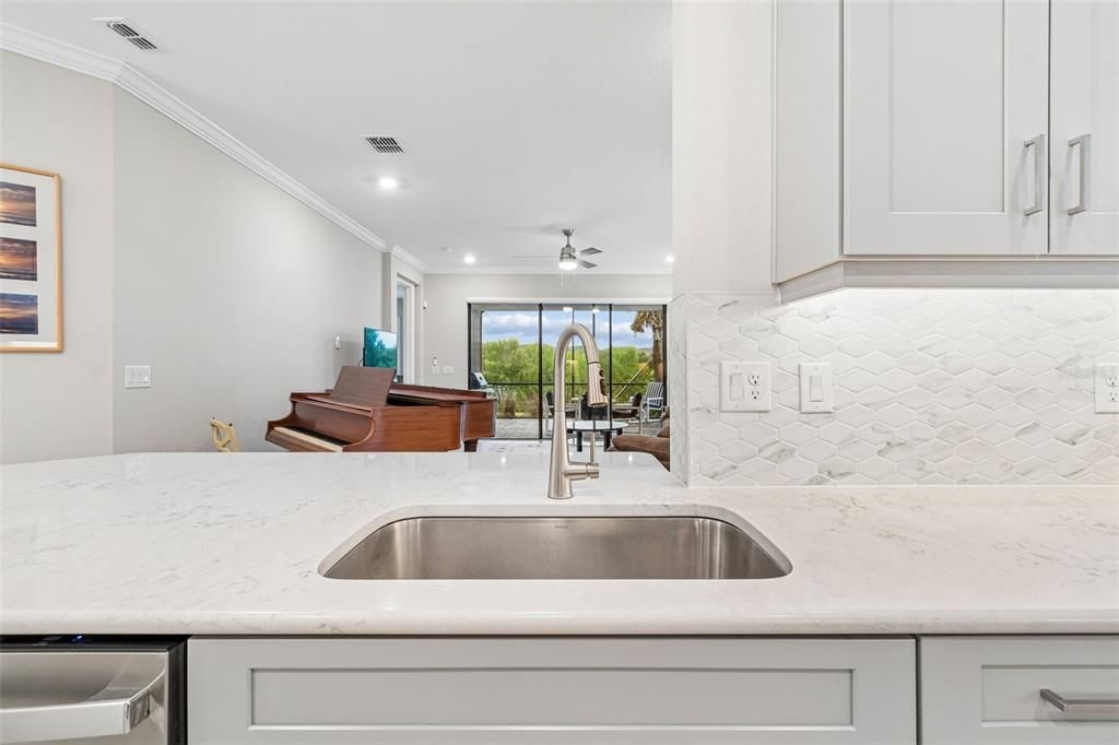En Venta: $435,000 (2 camas, 2 baños, 1694 Pies cuadrados)