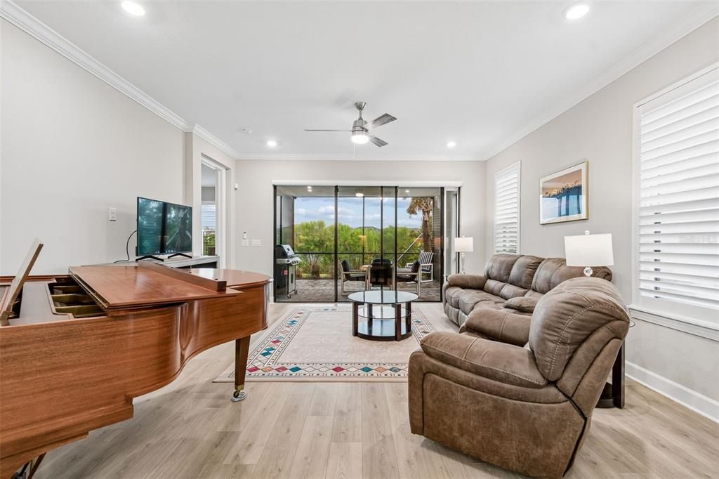 En Venta: $435,000 (2 camas, 2 baños, 1694 Pies cuadrados)