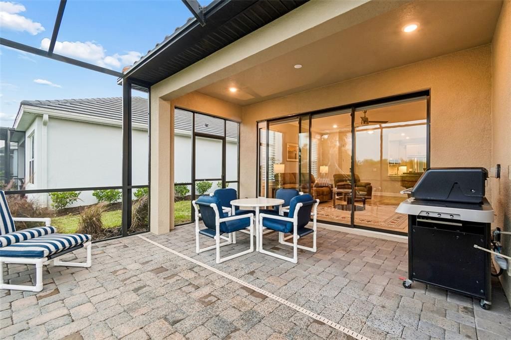 En Venta: $435,000 (2 camas, 2 baños, 1694 Pies cuadrados)
