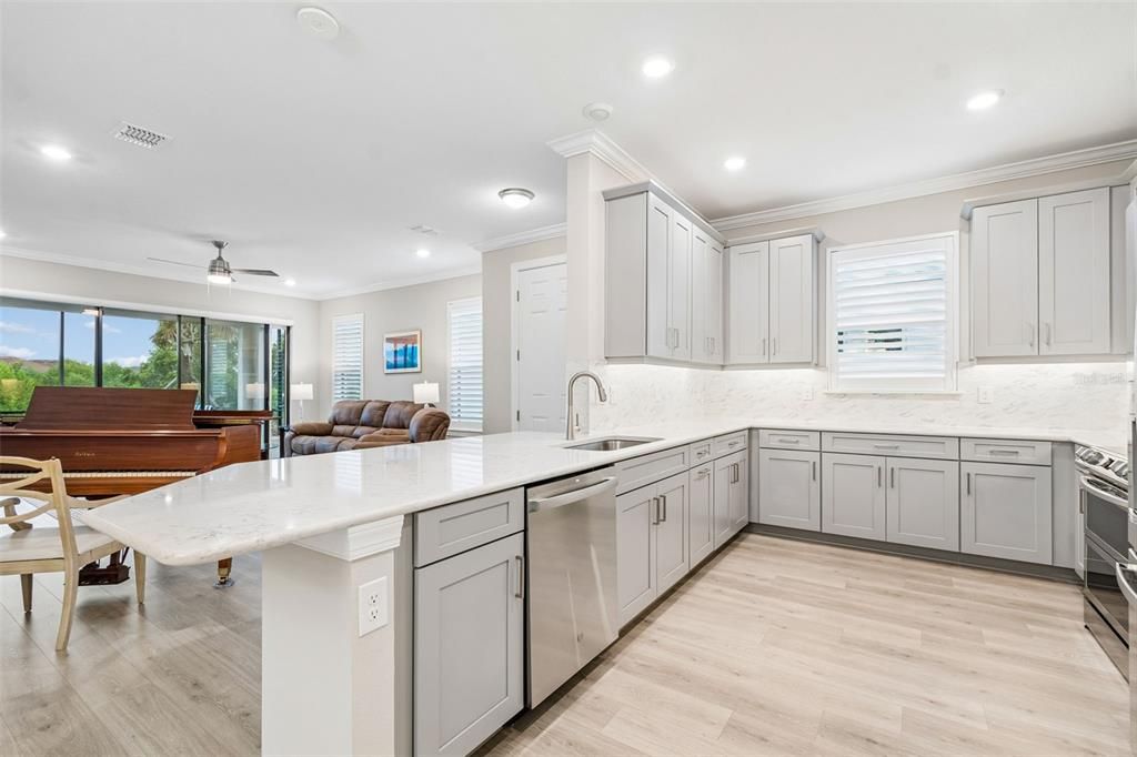 En Venta: $435,000 (2 camas, 2 baños, 1694 Pies cuadrados)