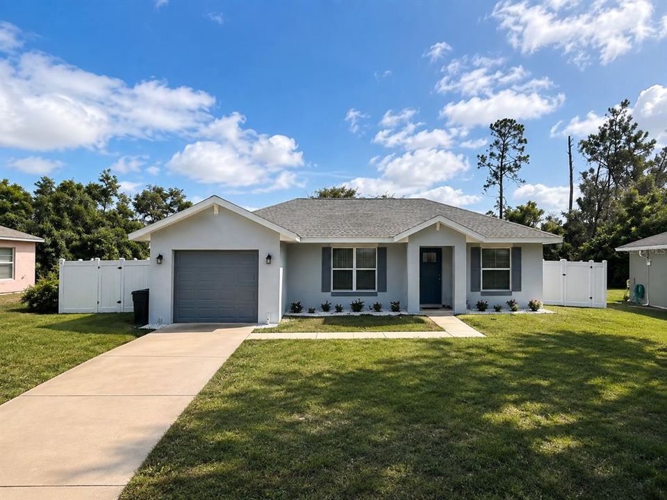 For Rent: $1,800 (3 beds, 2 baths, 1186 Square Feet)