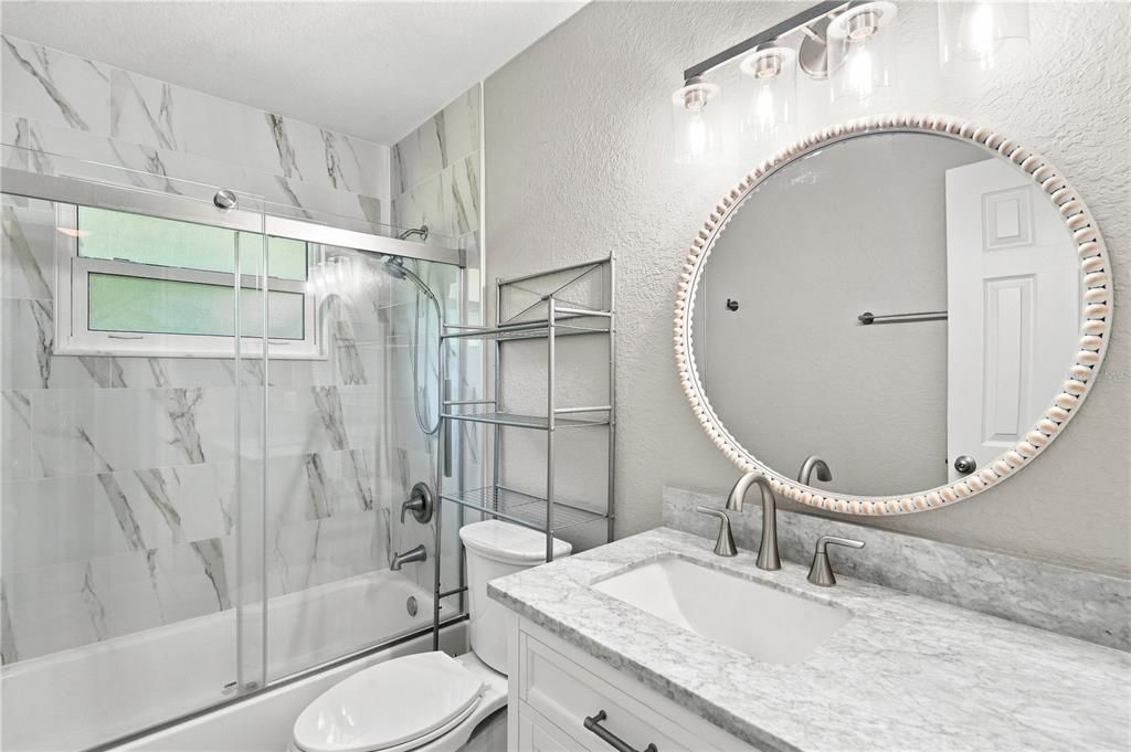 Activo con contrato: $249,900 (3 camas, 1 baños, 1026 Pies cuadrados)