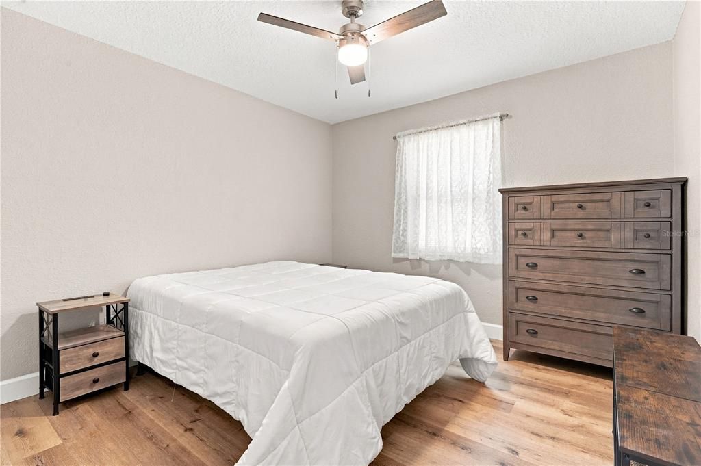 Activo con contrato: $249,900 (3 camas, 1 baños, 1026 Pies cuadrados)