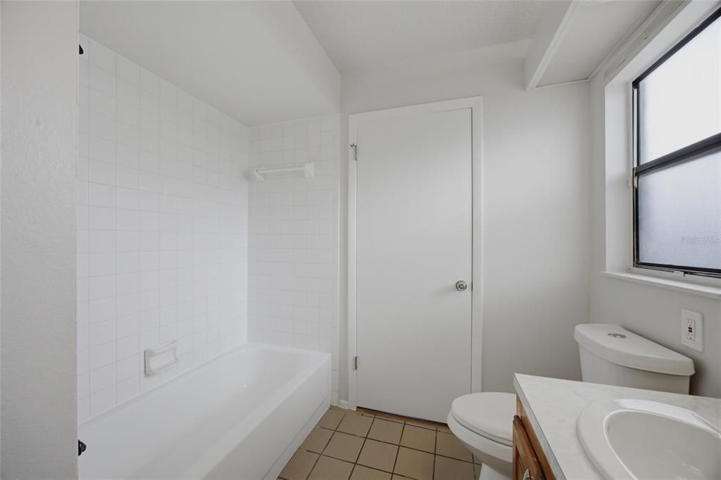 На продажу: $355,000 (3 спален, 3 ванн, 1780 Квадратных фут)
