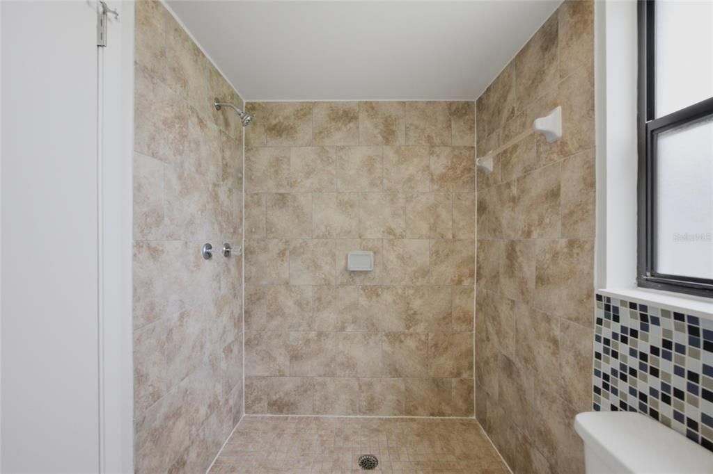 На продажу: $355,000 (3 спален, 3 ванн, 1780 Квадратных фут)