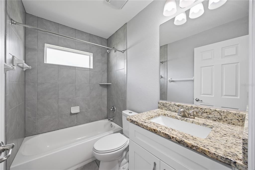 For Rent: $1,900 (3 beds, 2 baths, 1377 Square Feet)