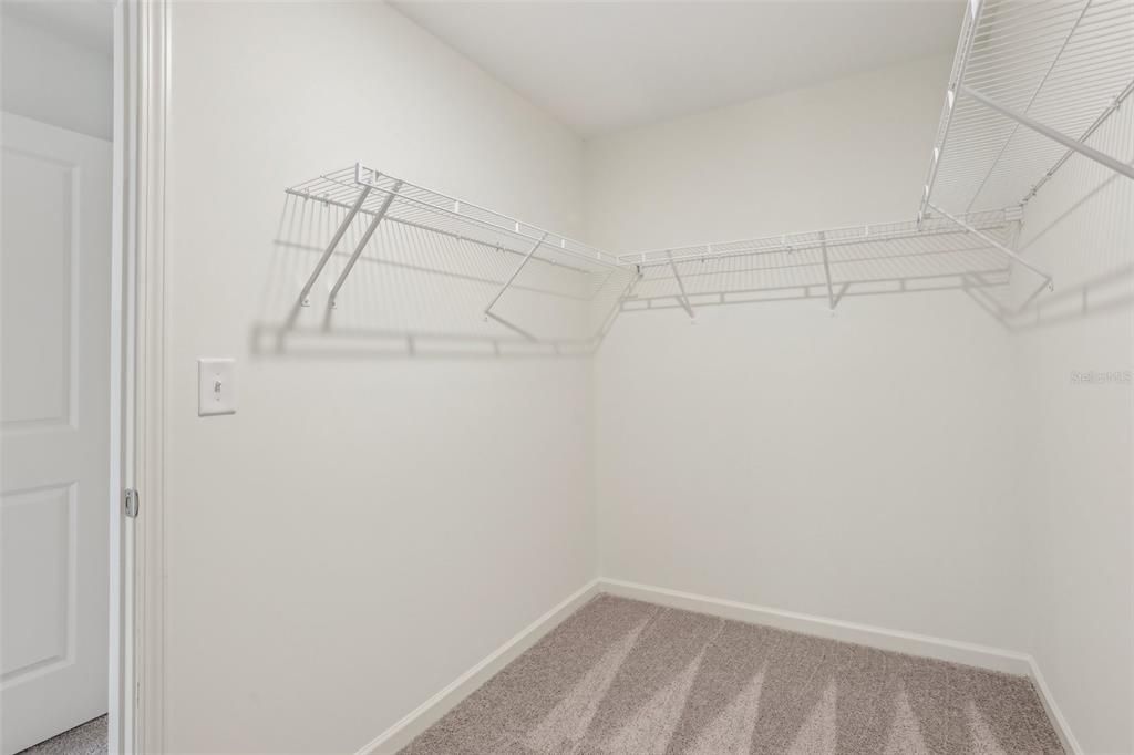 For Rent: $2,500 (3 beds, 2 baths, 1662 Square Feet)