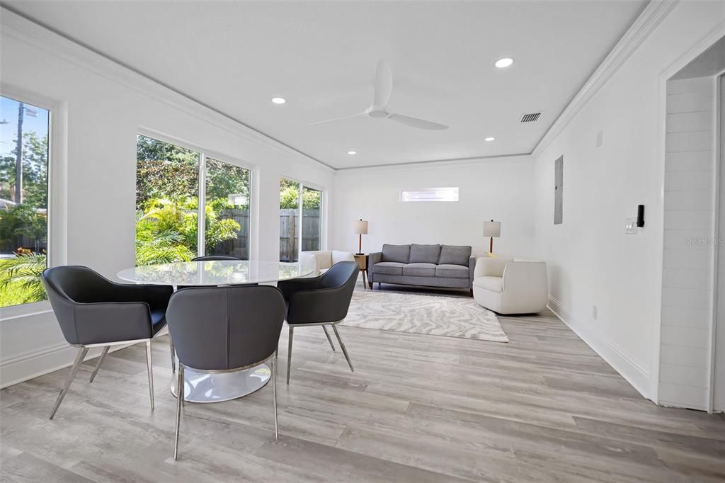 Active With Contract: $3,200 (3 beds, 2 baths, 1502 Square Feet)
