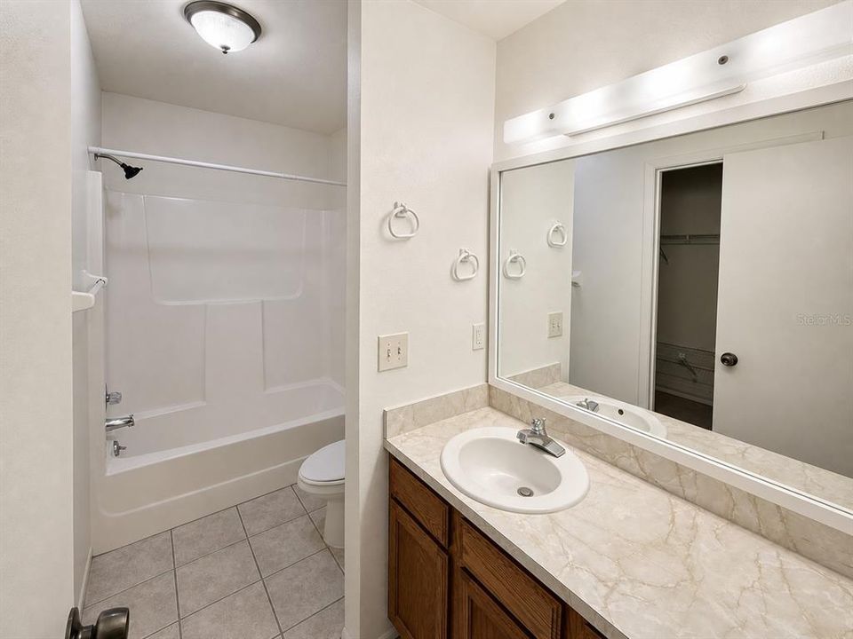 For Rent: $1,550 (2 beds, 2 baths, 930 Square Feet)