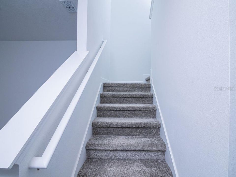 На продажу: $417,900 (3 спален, 2 ванн, 1717 Квадратных фут)