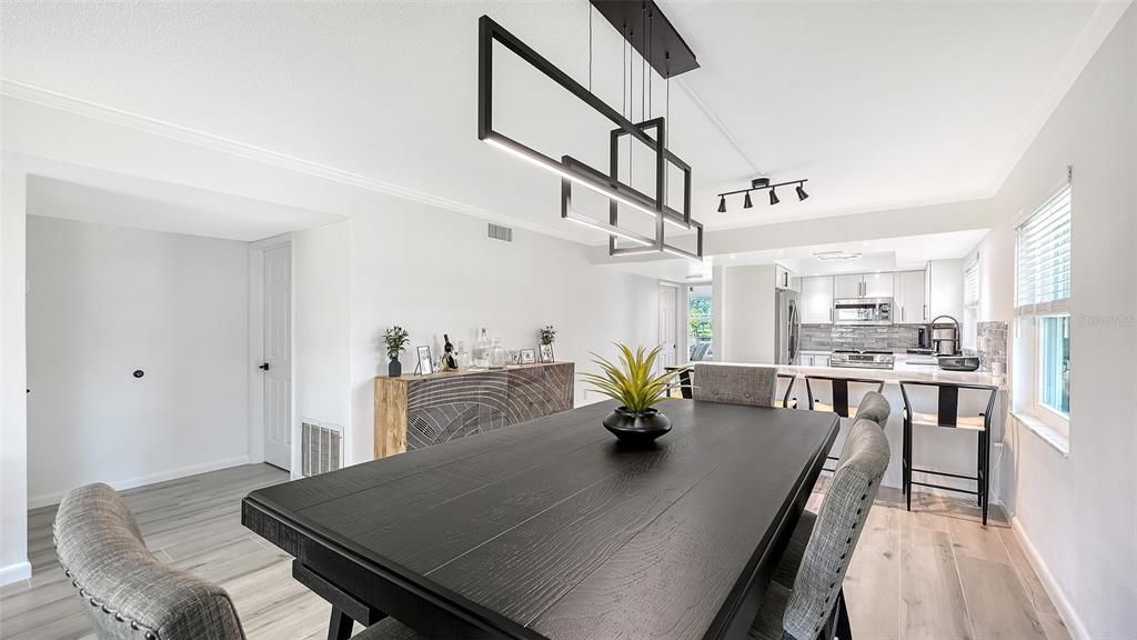 For Rent: $6,000 (2 beds, 2 baths, 1367 Square Feet)
