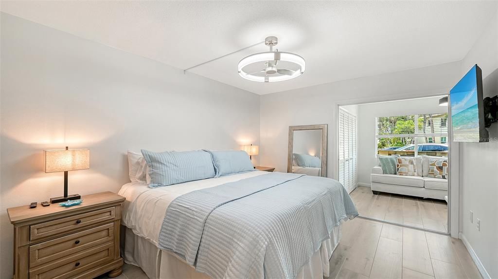 For Rent: $6,000 (2 beds, 2 baths, 1367 Square Feet)