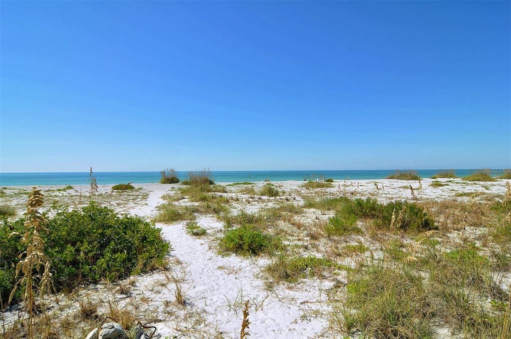 For Rent: $6,000 (2 beds, 2 baths, 1367 Square Feet)
