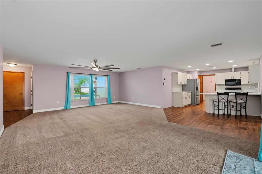 For Sale: $455,000 (3 beds, 2 baths, 1874 Square Feet)