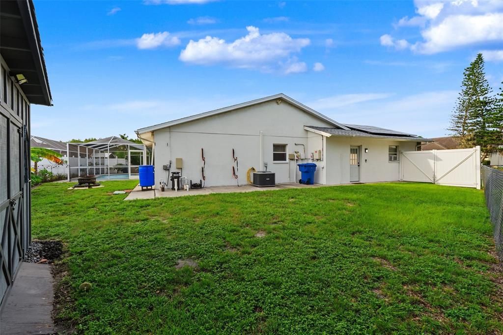 For Sale: $455,000 (3 beds, 2 baths, 1874 Square Feet)