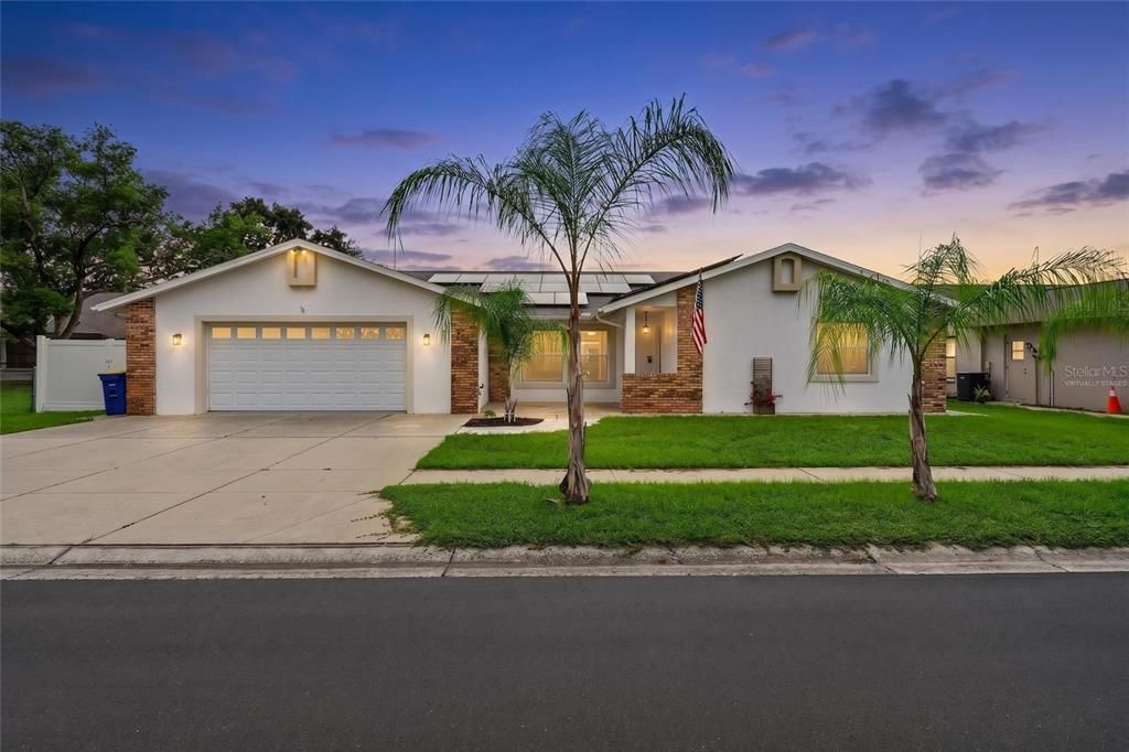 For Sale: $455,000 (3 beds, 2 baths, 1874 Square Feet)