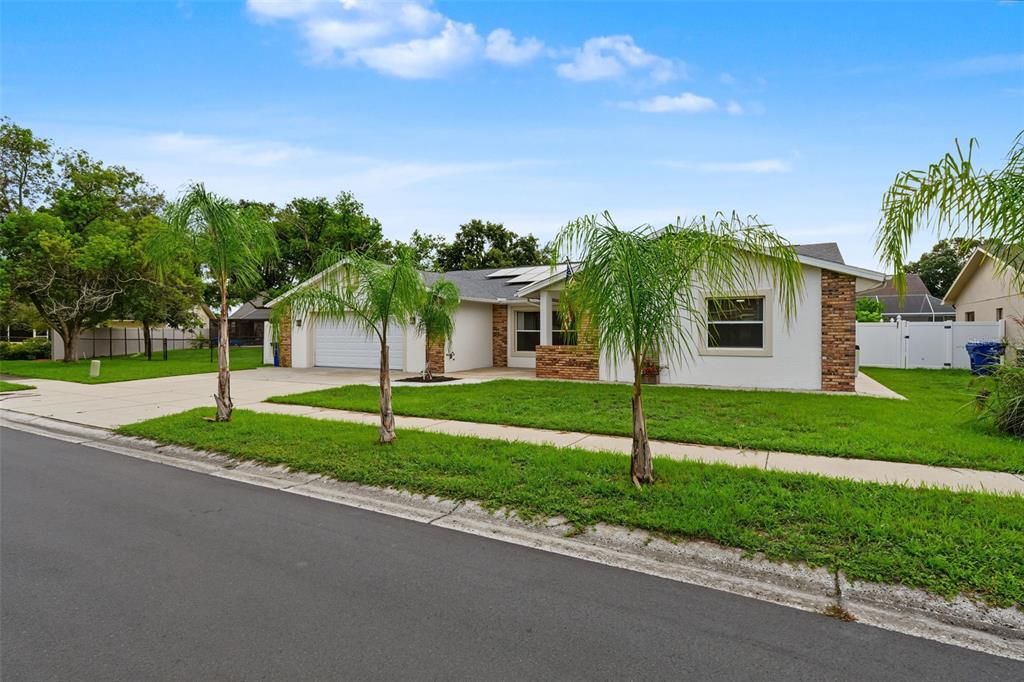 For Sale: $455,000 (3 beds, 2 baths, 1874 Square Feet)