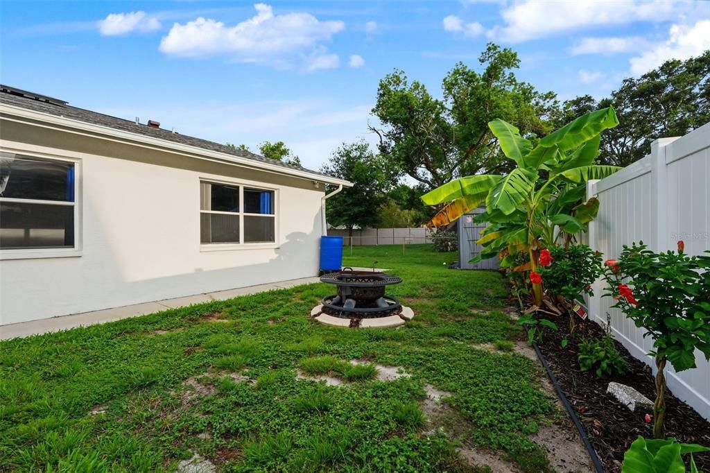 For Sale: $455,000 (3 beds, 2 baths, 1874 Square Feet)