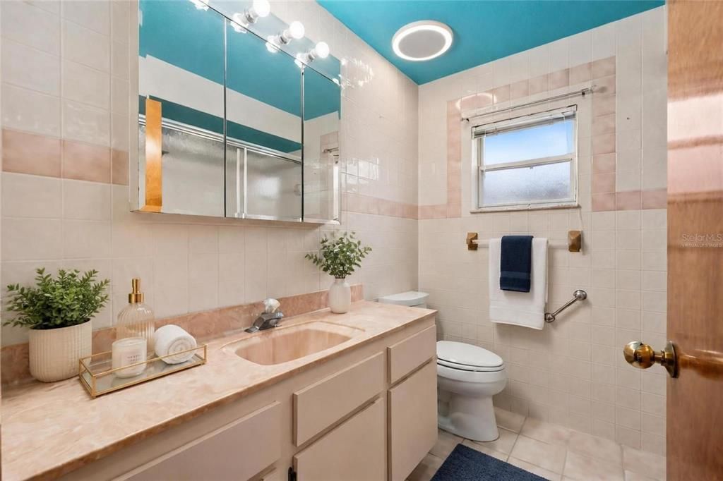 For Sale: $455,000 (3 beds, 2 baths, 1874 Square Feet)