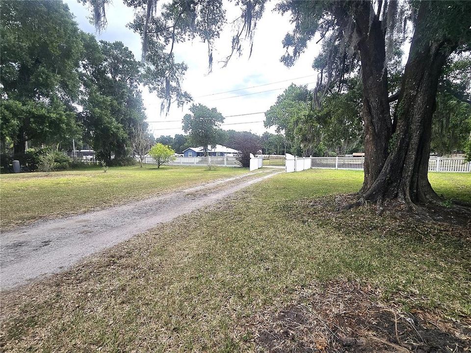 For Sale: $335,000 (3 beds, 2 baths, 1246 Square Feet)