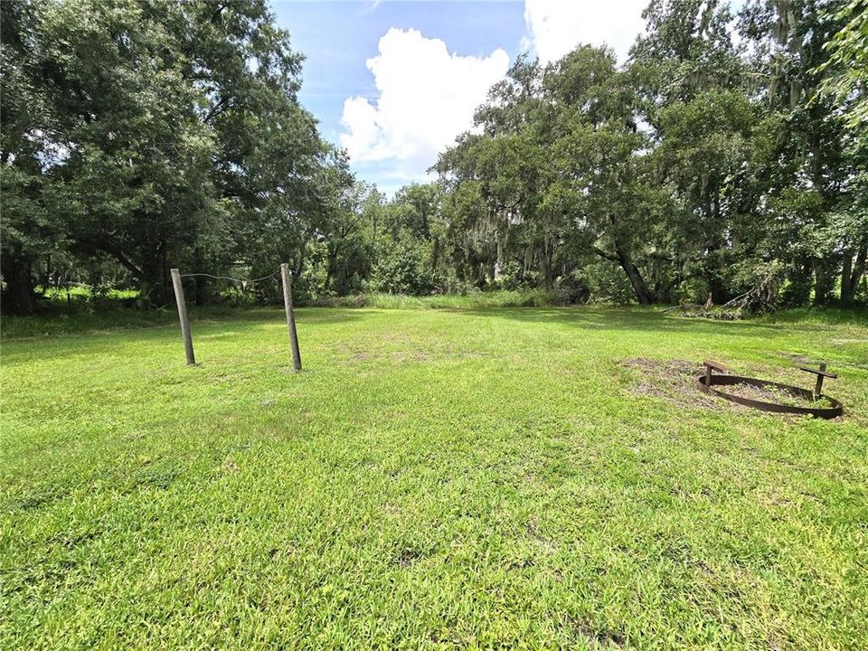 For Sale: $335,000 (3 beds, 2 baths, 1246 Square Feet)