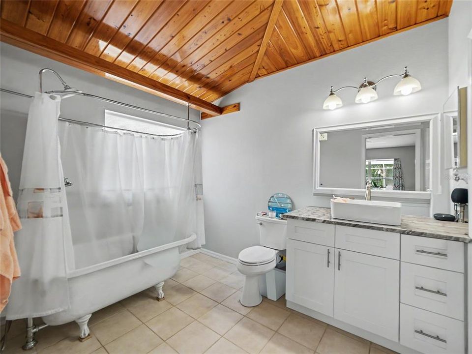 For Sale: $415,000 (3 beds, 2 baths, 1461 Square Feet)