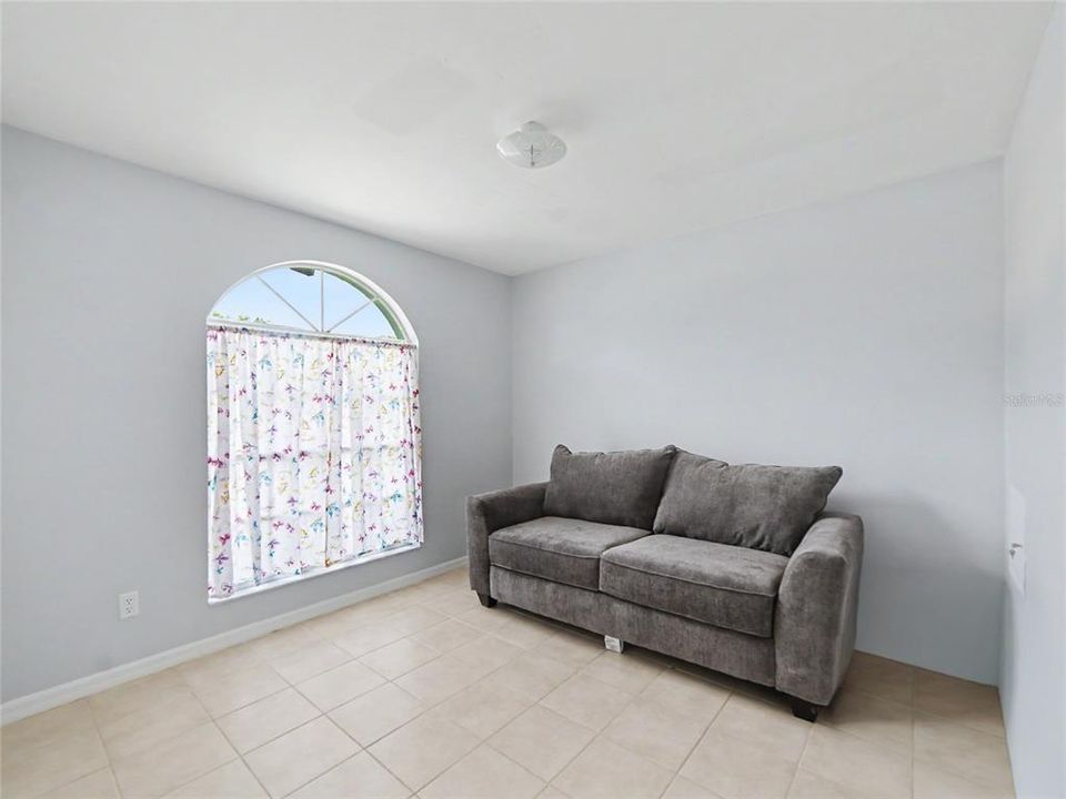 For Sale: $415,000 (3 beds, 2 baths, 1461 Square Feet)