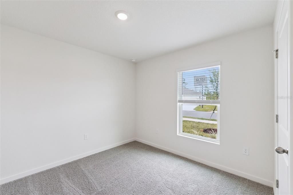 For Sale: $338,990 (3 beds, 2 baths, 1328 Square Feet)