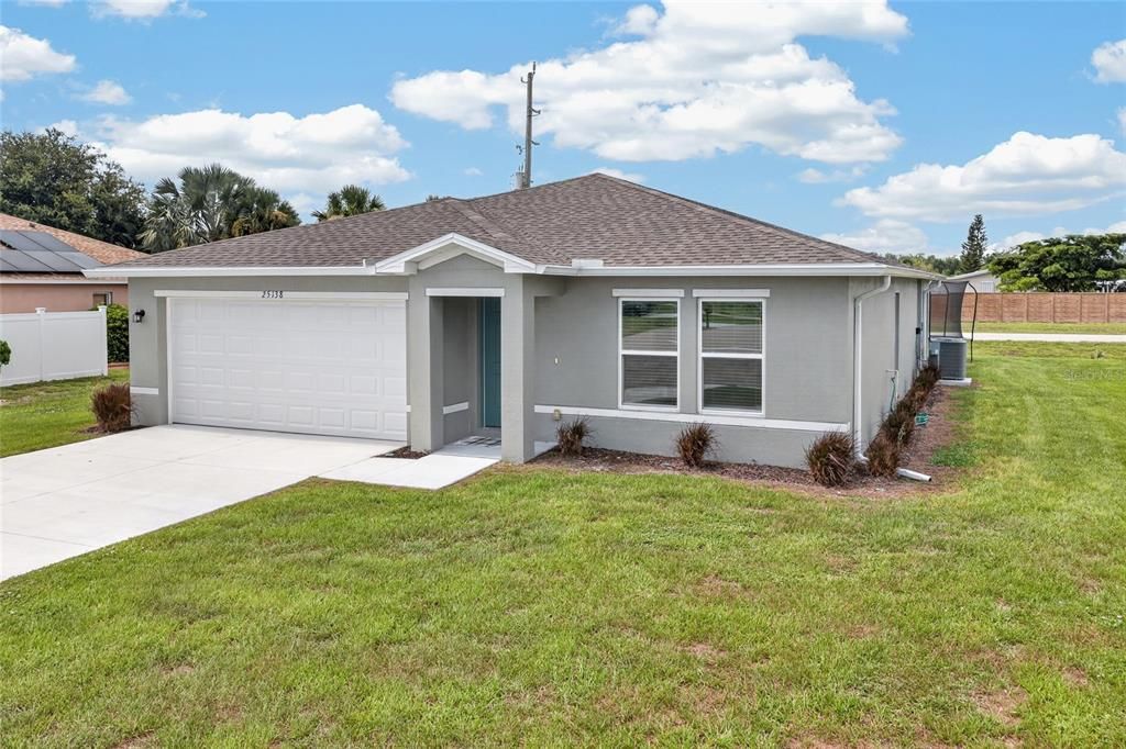 For Sale: $269,000 (4 beds, 2 baths, 1655 Square Feet)