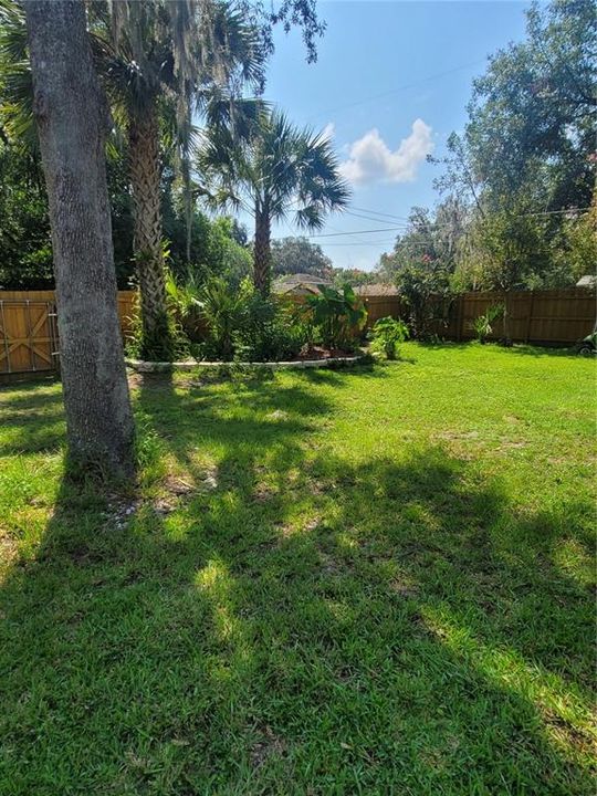 For Rent: $1,400 (2 beds, 1 baths, 997 Square Feet)