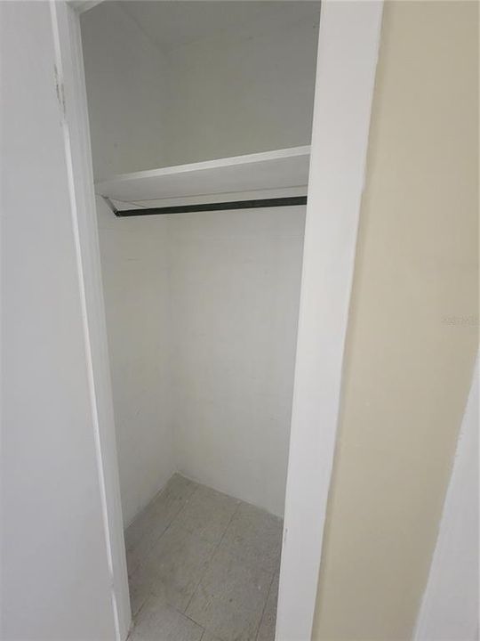 For Rent: $1,400 (2 beds, 1 baths, 997 Square Feet)