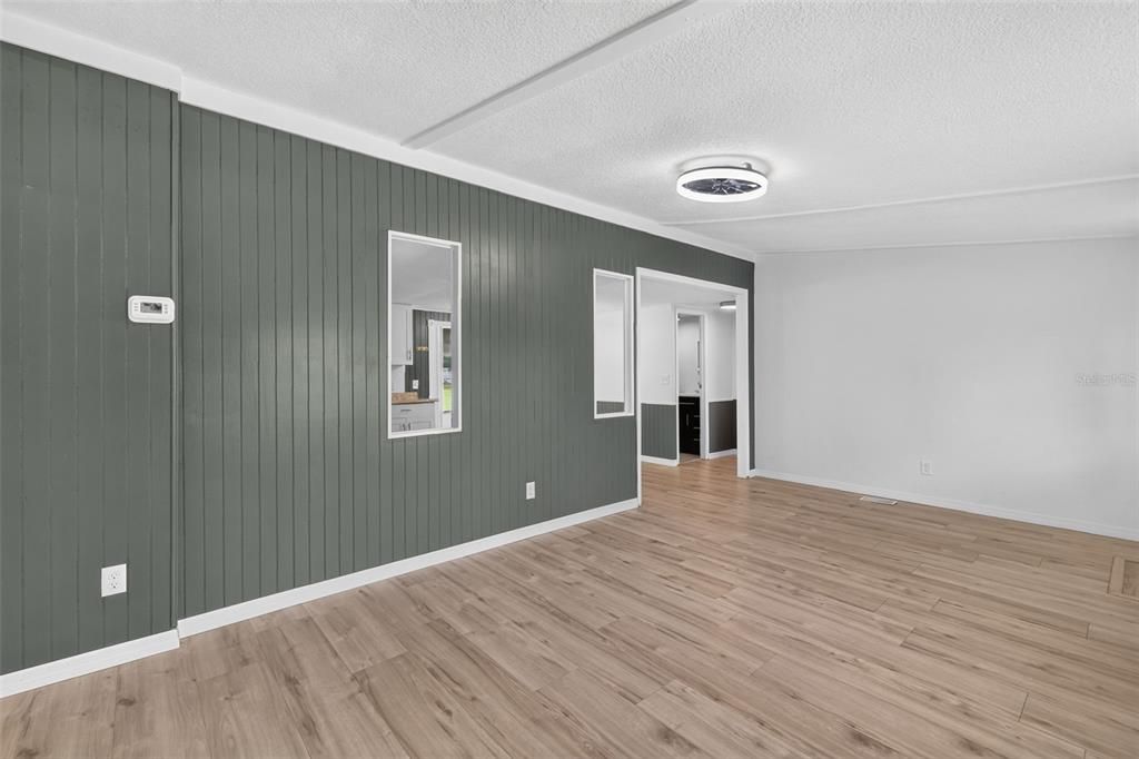На продажу: $190,000 (3 спален, 2 ванн, 1152 Квадратных фут)