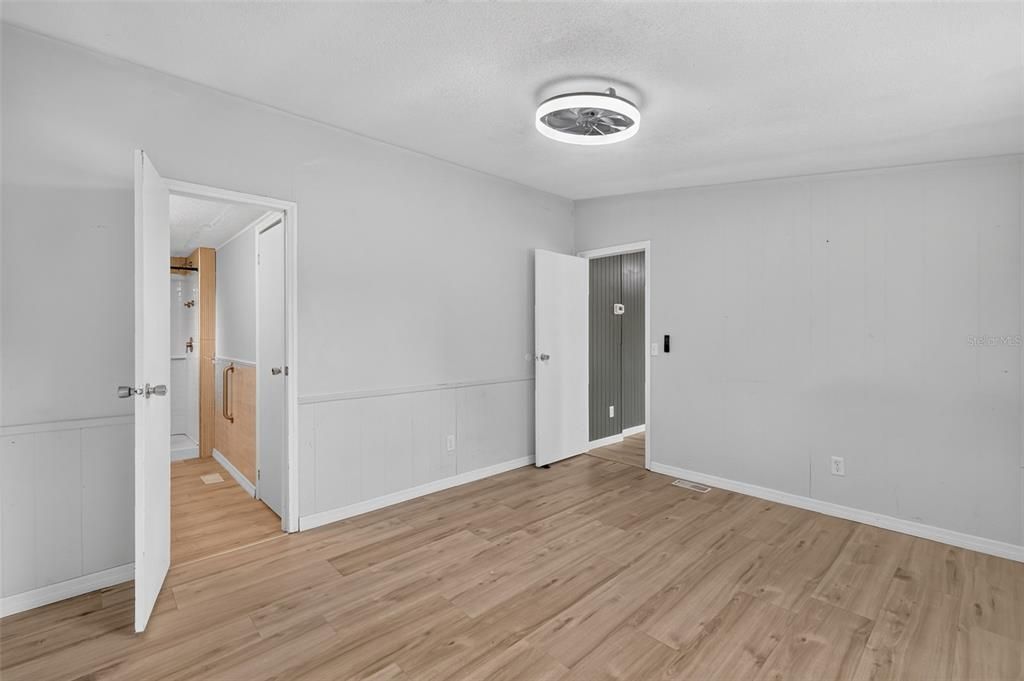 На продажу: $190,000 (3 спален, 2 ванн, 1152 Квадратных фут)