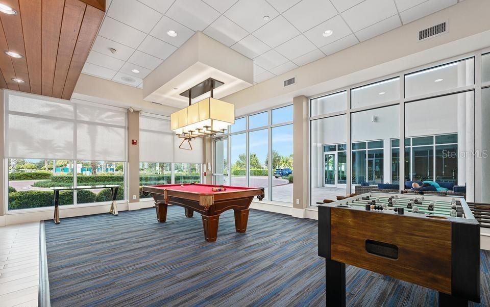 For Sale: $359,900 (2 beds, 2 baths, 1689 Square Feet)
