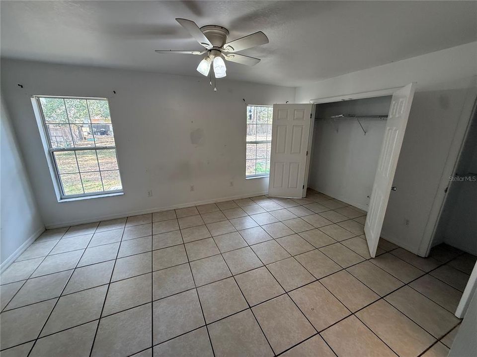 For Rent: $1,300 (2 beds, 2 baths, 2496 Square Feet)