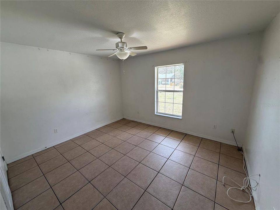 For Rent: $1,300 (2 beds, 2 baths, 2496 Square Feet)