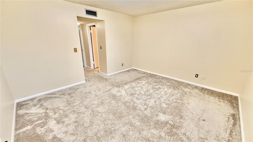 For Rent: $1,750 (2 beds, 2 baths, 1068 Square Feet)