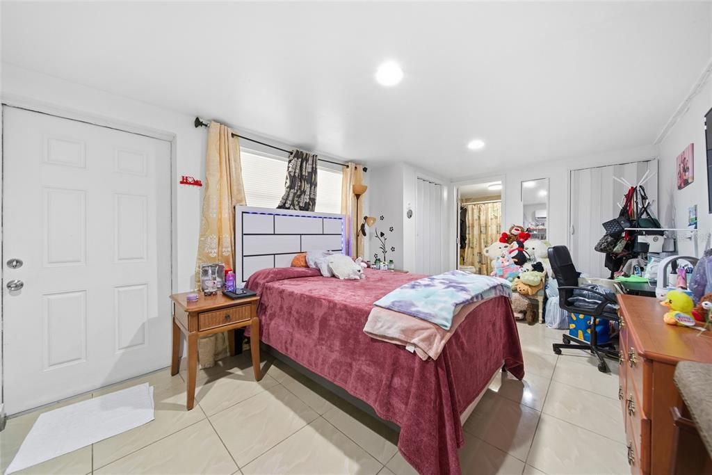 Active With Contract: $449,999 (4 beds, 3 baths, 1580 Square Feet)