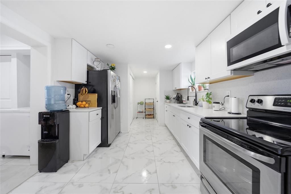 Active With Contract: $449,999 (4 beds, 3 baths, 1580 Square Feet)