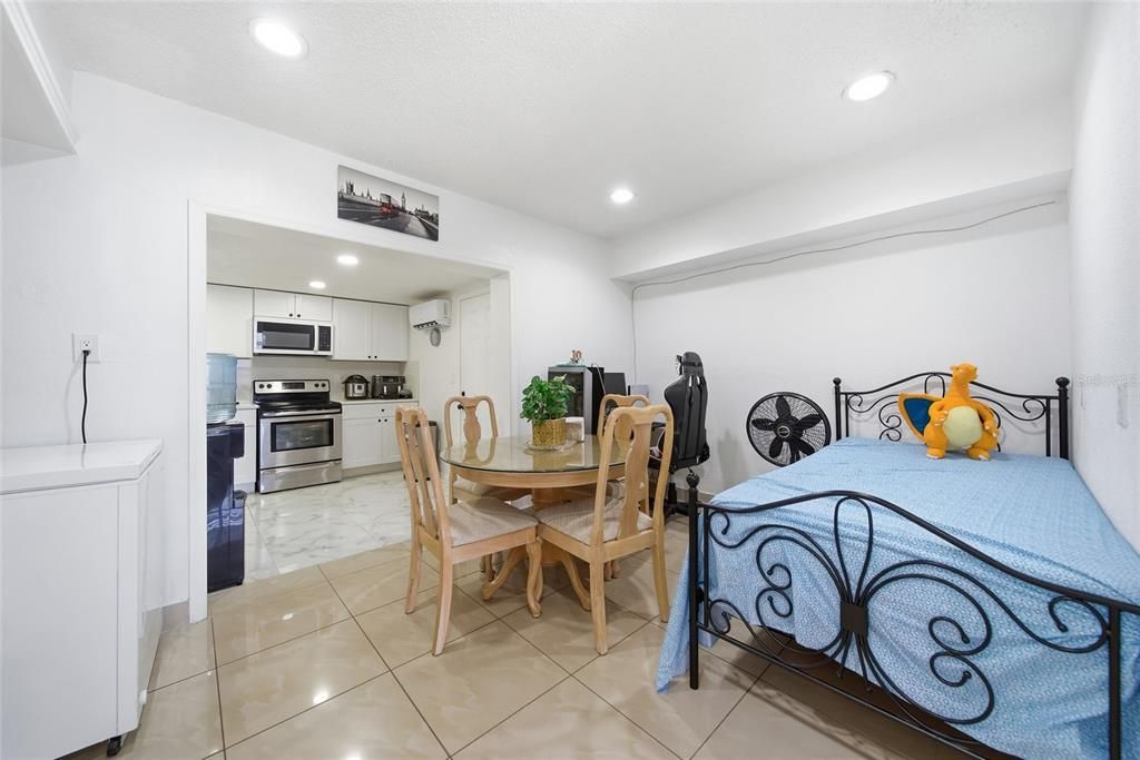Active With Contract: $449,999 (4 beds, 3 baths, 1580 Square Feet)