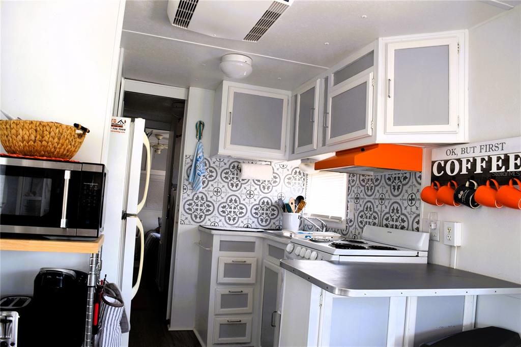На продажу: $72,500 (2 спален, 1 ванн, 548 Квадратных фут)