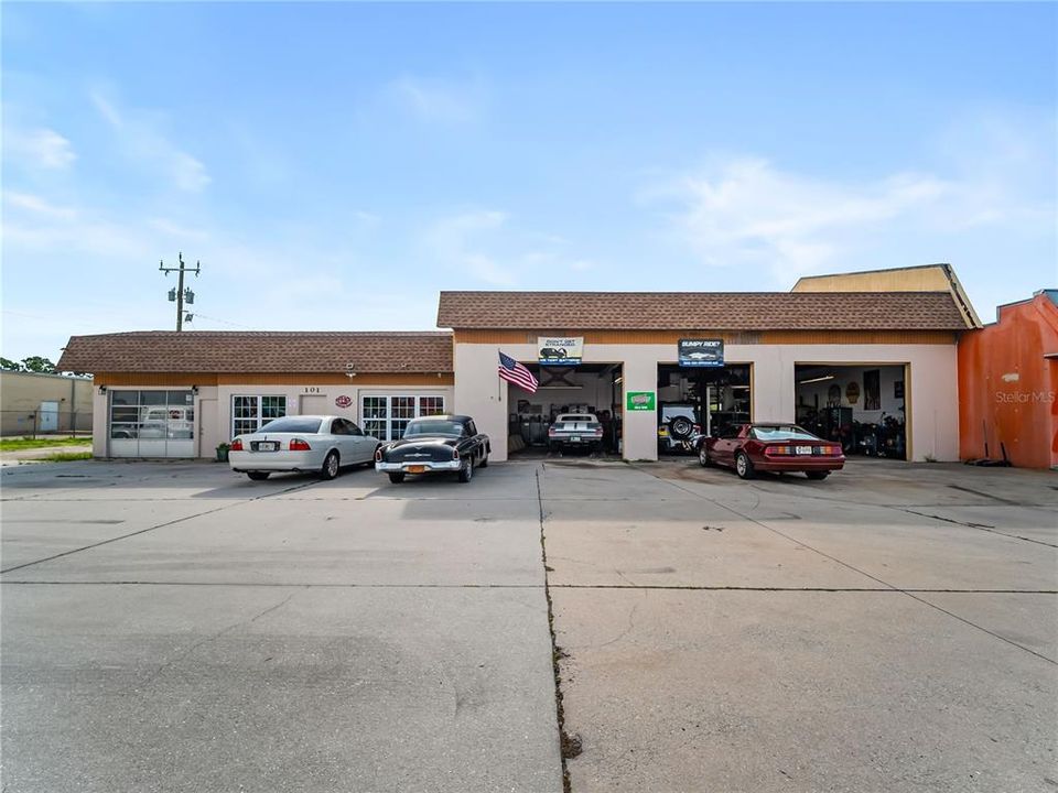 For Sale: $749,000 (0 beds, 0 baths, 1300 Square Feet)