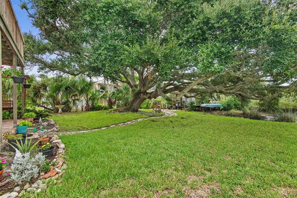 For Sale: $499,900 (3 beds, 3 baths, 1672 Square Feet)