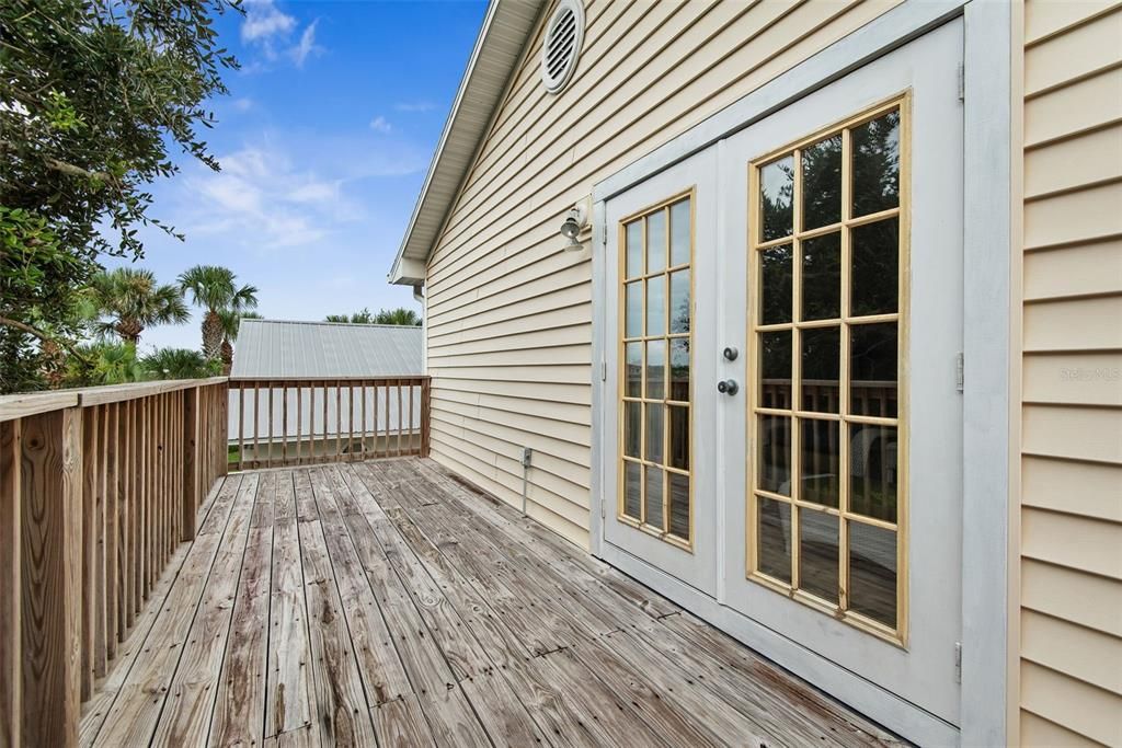 For Sale: $499,900 (3 beds, 3 baths, 1672 Square Feet)