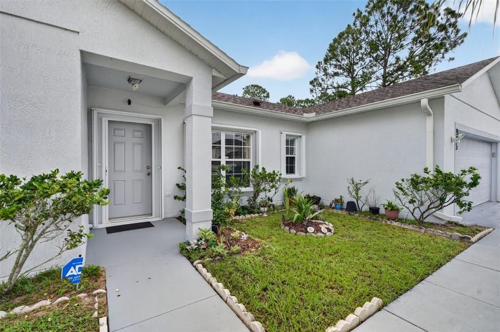 Active With Contract: $269,000 (3 beds, 2 baths, 1609 Square Feet)